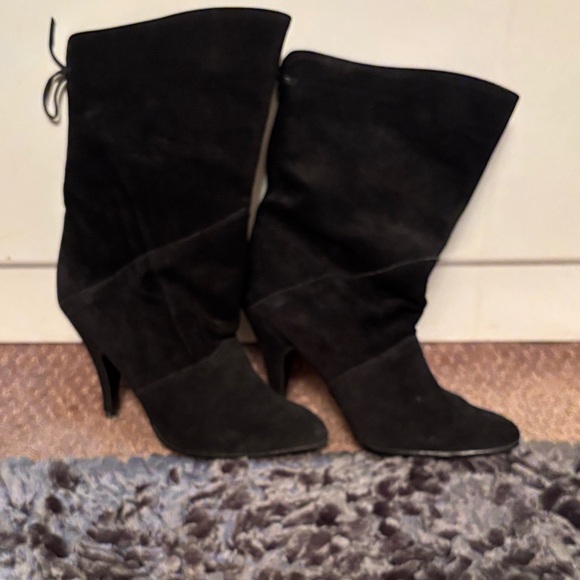 Elegant Black Suede Heeled Boots for Women - Picture 1 of 4
